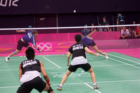 Badminton at the 2012 Summer Olympics .